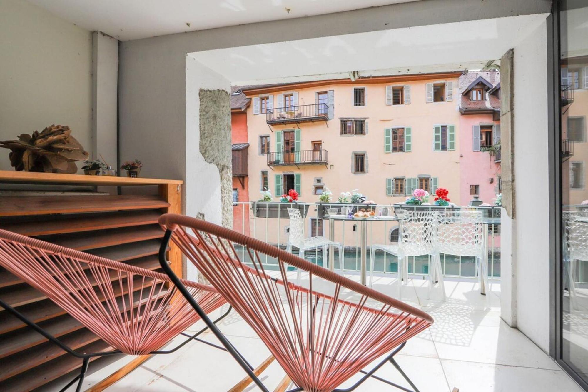 L'Eau Vive Jacuzzi Et Sauna En Vieille Ville 5 Annecy Ngoại thất bức ảnh